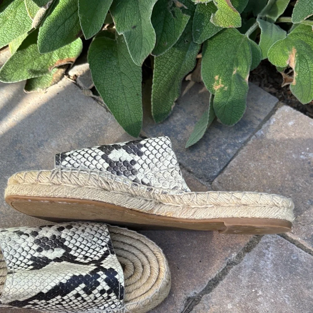Coach Claudia Snakeskin Espadrille Slides in Black‎ and Cream 6.5